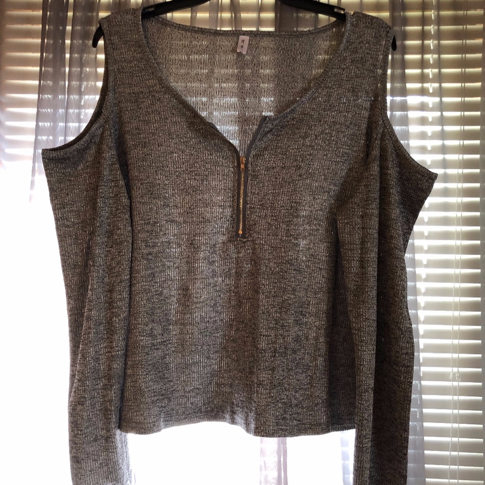 Grey Zippered Top